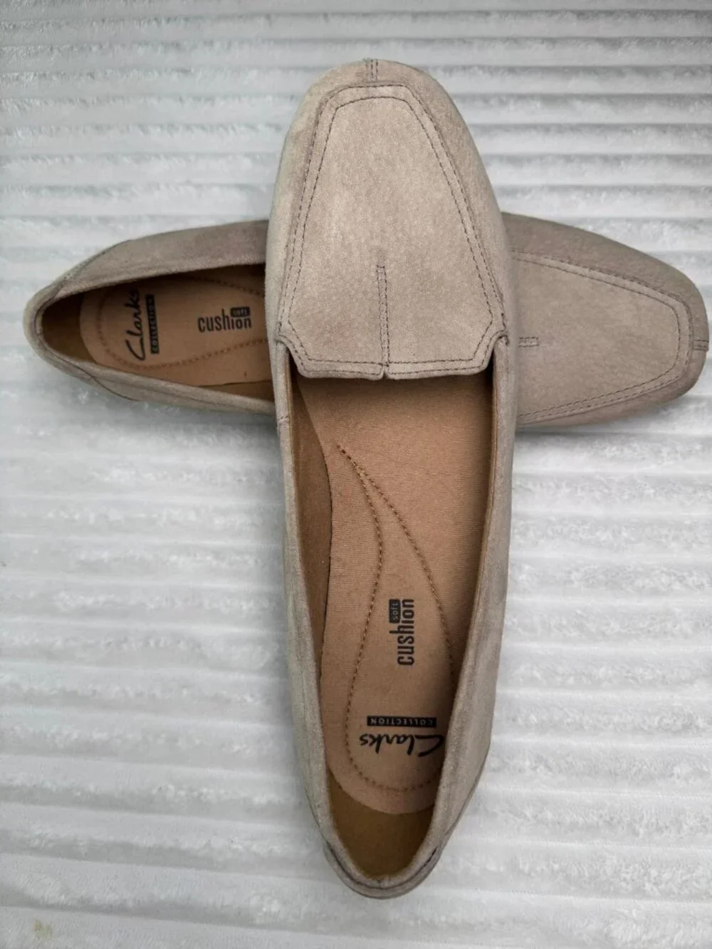 Clarks‎ Collection Beige Suede Comfort Loafers Women’s 10